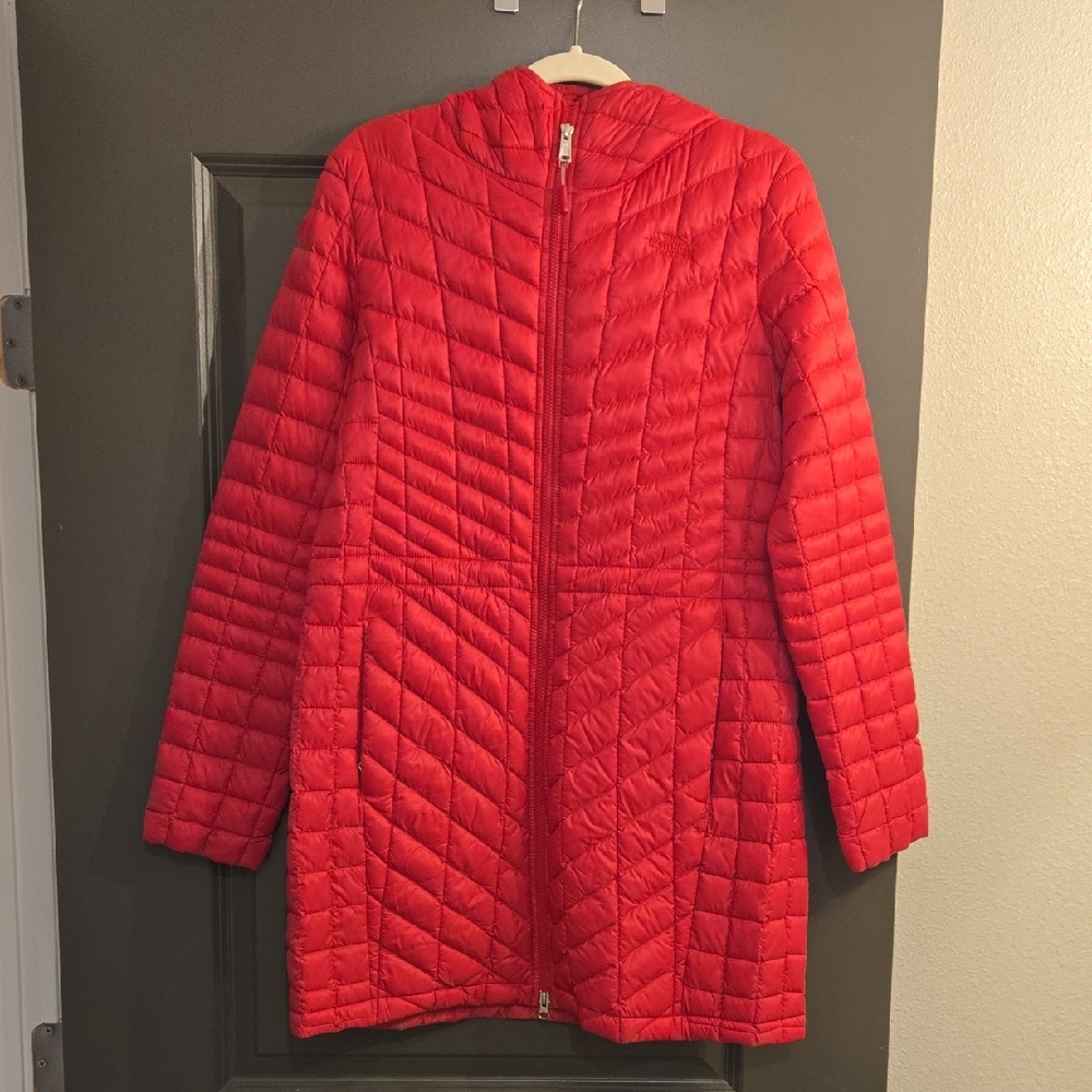 The North Face Women's Vibrant Pink Quilted Puffer Coat